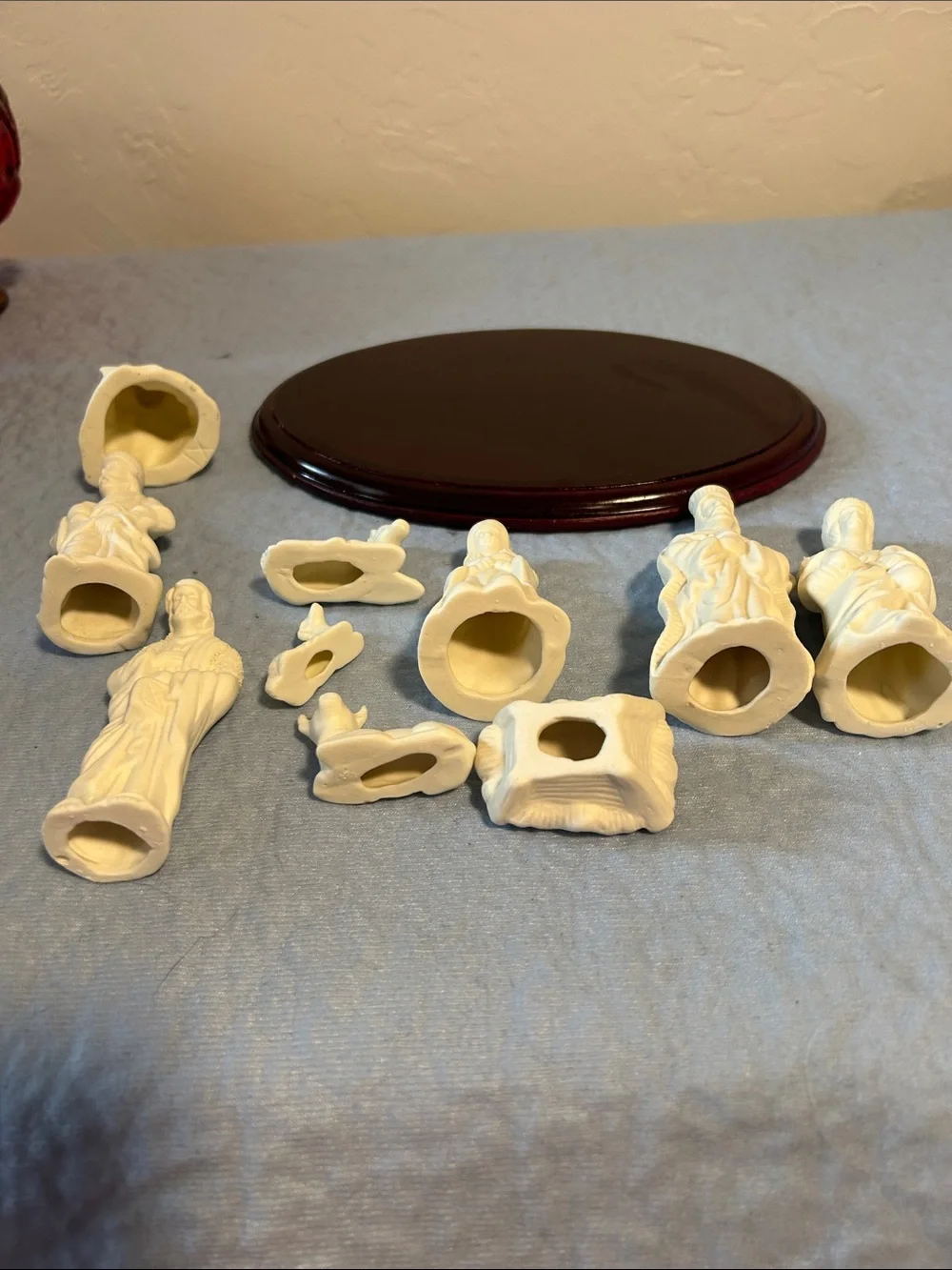 World Bazaars Jade Collection 11-Piece Porcelain Nativity Scene Set Oval Base